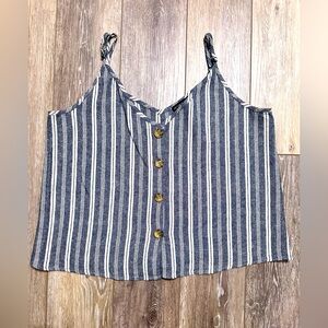 🛍️ Cotton On  button closure front and sleeveless Top Size Large